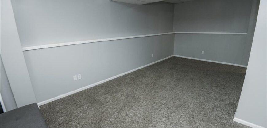 204 NW 114th Terrace, Kansas City, MO 64155