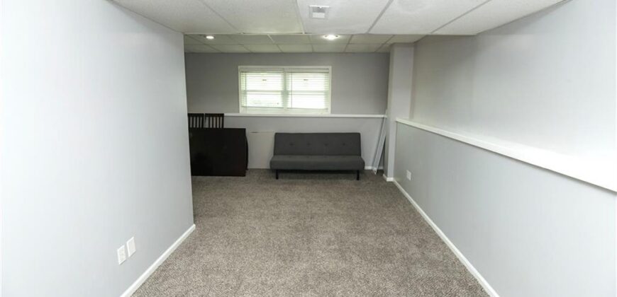 204 NW 114th Terrace, Kansas City, MO 64155