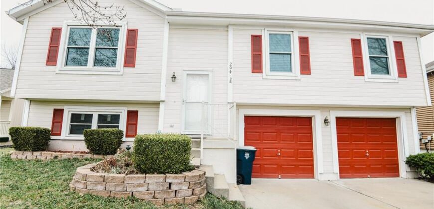 204 NW 114th Terrace, Kansas City, MO 64155