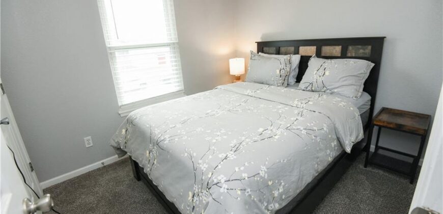 204 NW 114th Terrace, Kansas City, MO 64155