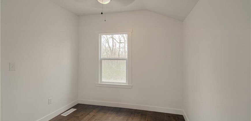 6000 NE 52nd Street, Kansas City, MO 64119