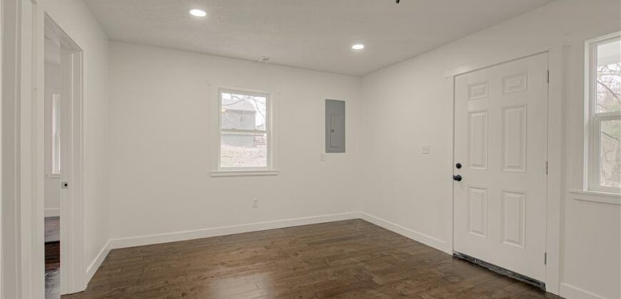 6000 NE 52nd Street, Kansas City, MO 64119