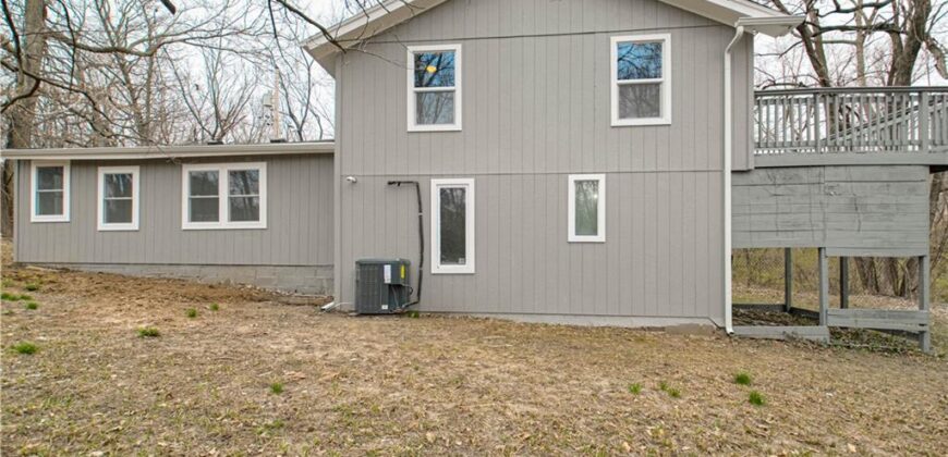 6000 NE 52nd Street, Kansas City, MO 64119