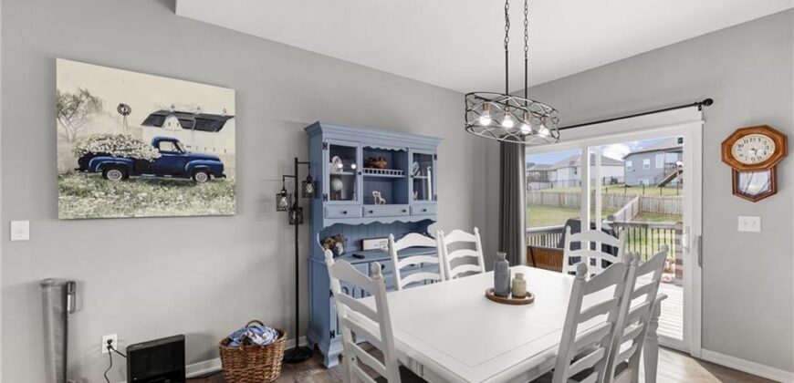 11722 N Manning Avenue, Kansas City, MO 64157