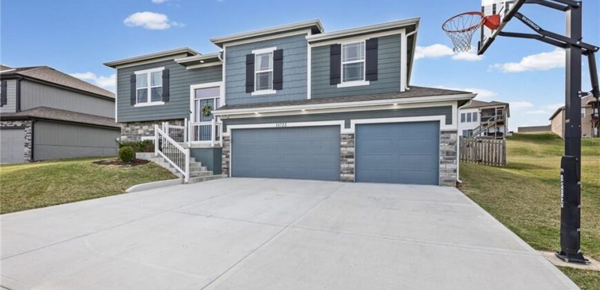 11722 N Manning Avenue, Kansas City, MO 64157