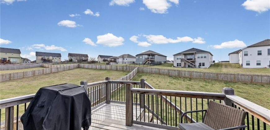 11722 N Manning Avenue, Kansas City, MO 64157