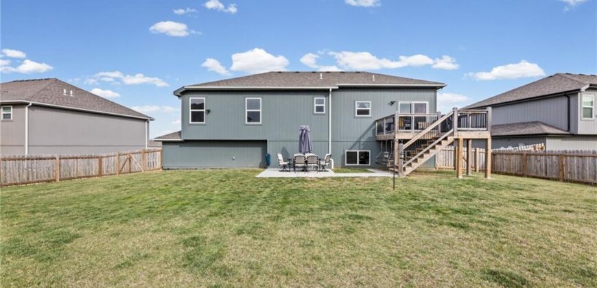 11722 N Manning Avenue, Kansas City, MO 64157