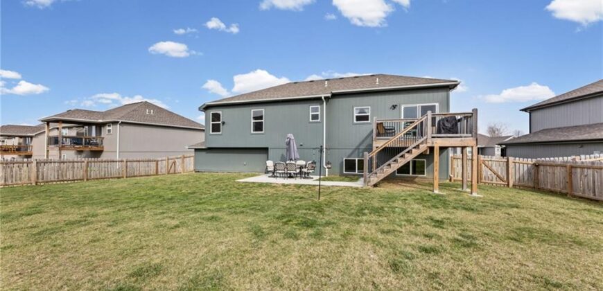 11722 N Manning Avenue, Kansas City, MO 64157