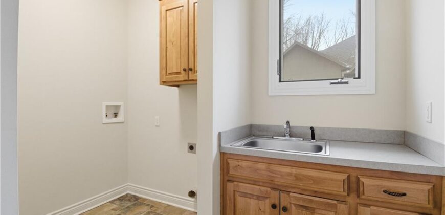 10514 River Hills Drive, Parkville, MO 64152