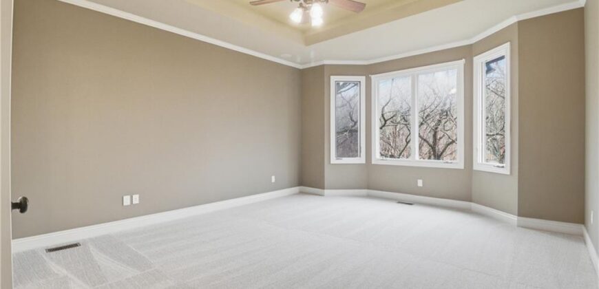 10514 River Hills Drive, Parkville, MO 64152