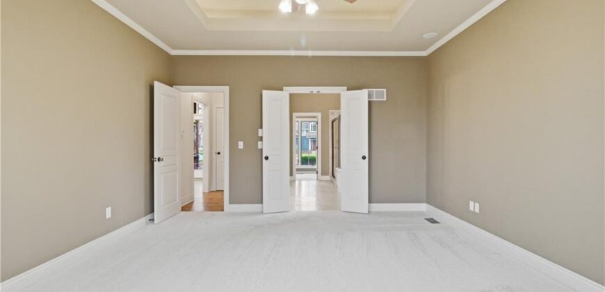 10514 River Hills Drive, Parkville, MO 64152