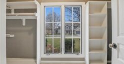 10514 River Hills Drive, Parkville, MO 64152