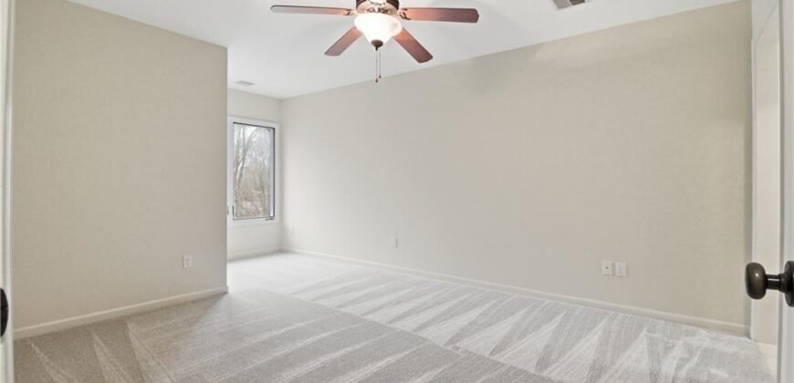 10514 River Hills Drive, Parkville, MO 64152