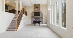 10514 River Hills Drive, Parkville, MO 64152