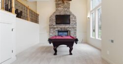 10514 River Hills Drive, Parkville, MO 64152