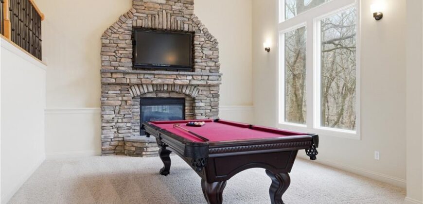 10514 River Hills Drive, Parkville, MO 64152