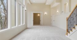 10514 River Hills Drive, Parkville, MO 64152