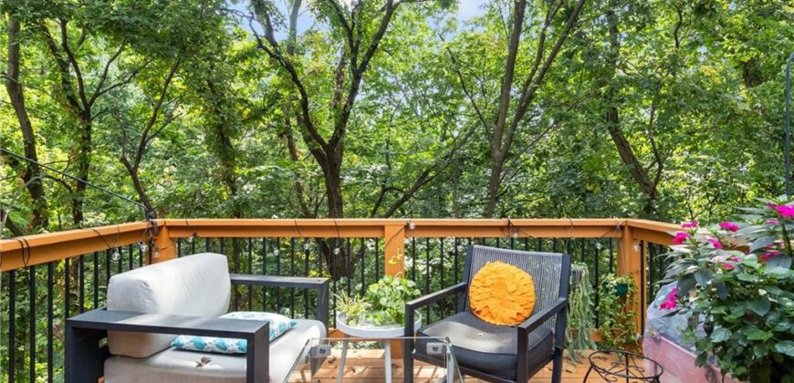 10514 River Hills Drive, Parkville, MO 64152