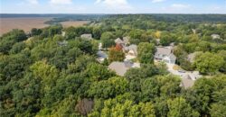 10514 River Hills Drive, Parkville, MO 64152