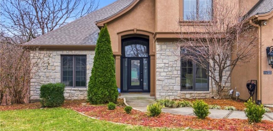 10514 River Hills Drive, Parkville, MO 64152