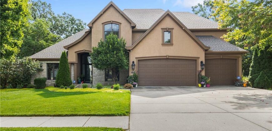 10514 River Hills Drive, Parkville, MO 64152