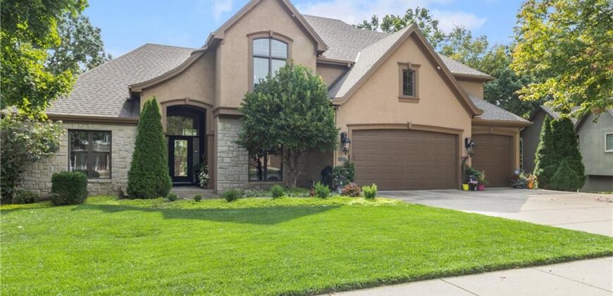 10514 River Hills Drive, Parkville, MO 64152