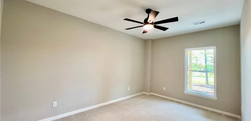 1921 Longview Drive, Liberty, MO 64068