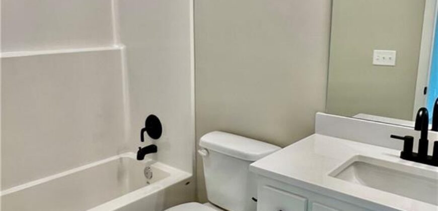 1921 Longview Drive, Liberty, MO 64068