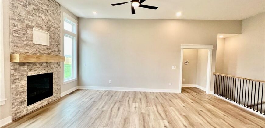 1921 Longview Drive, Liberty, MO 64068