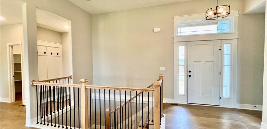 1925 Longview Drive, Liberty, MO 64068