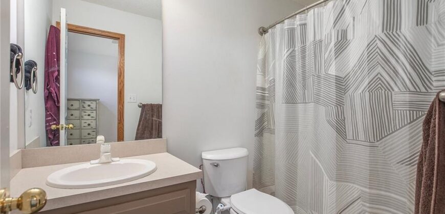 4001 NE 60th Terrace, Gladstone, MO 64119