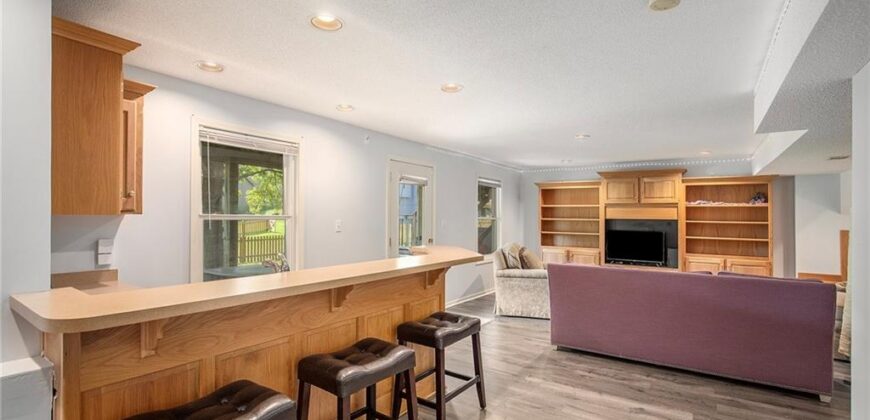 4001 NE 60th Terrace, Gladstone, MO 64119