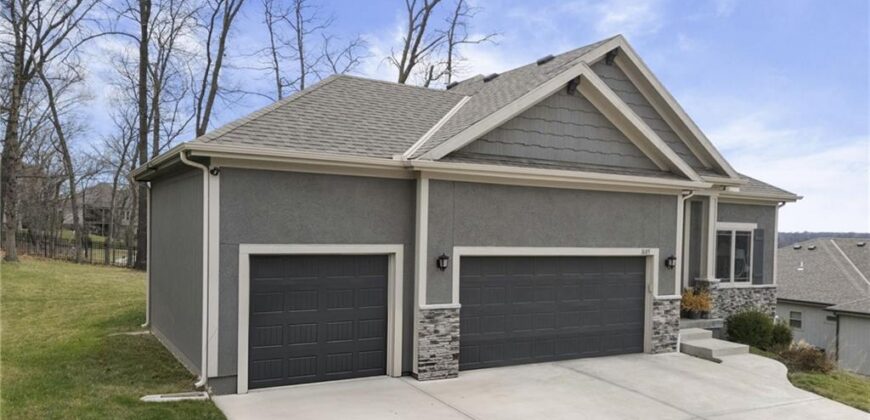 1605 NW 59th Street, Kansas City, MO 64118