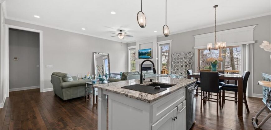 1605 NW 59th Street, Kansas City, MO 64118