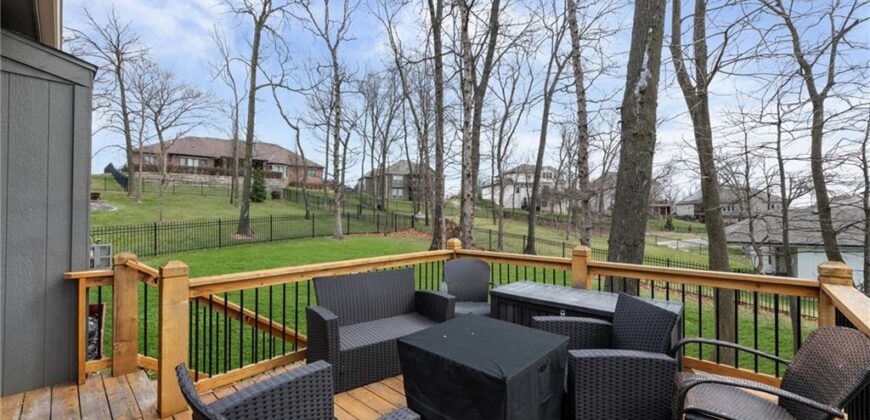 1605 NW 59th Street, Kansas City, MO 64118