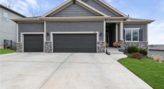 1605 NW 59th Street, Kansas City, MO 64118