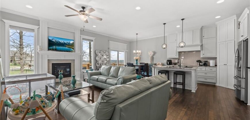 1605 NW 59th Street, Kansas City, MO 64118