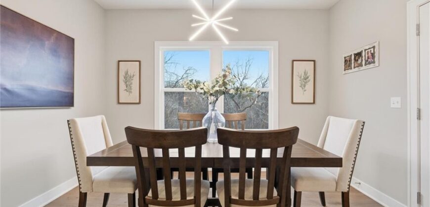 13426 Terrace Park Drive, Parkville, MO 64152