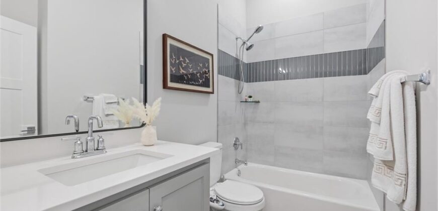 13426 Terrace Park Drive, Parkville, MO 64152