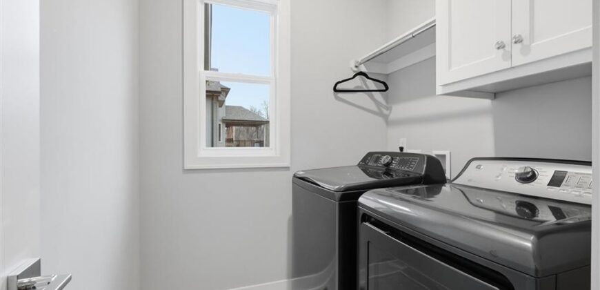 13426 Terrace Park Drive, Parkville, MO 64152