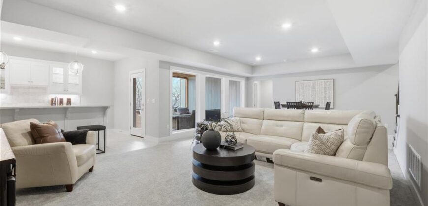 13426 Terrace Park Drive, Parkville, MO 64152