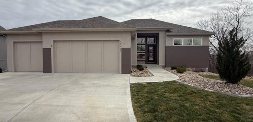 13426 Terrace Park Drive, Parkville, MO 64152