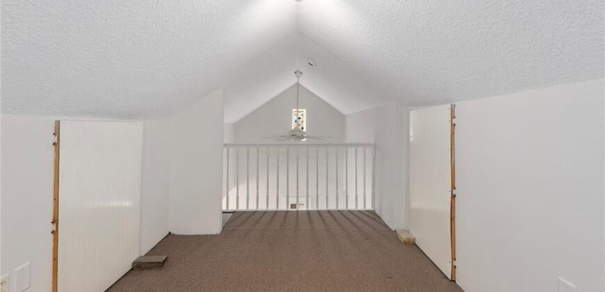 3550 NW Edgewater Trail, Kansas City, MO 64151