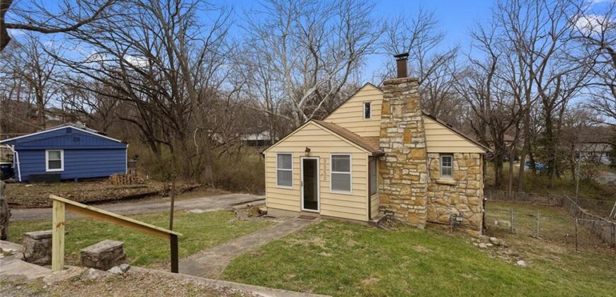 3550 NW Edgewater Trail, Kansas City, MO 64151