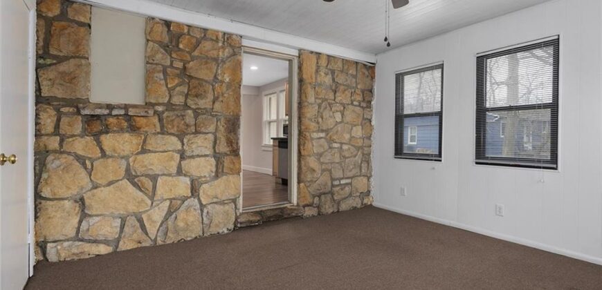 3550 NW Edgewater Trail, Kansas City, MO 64151