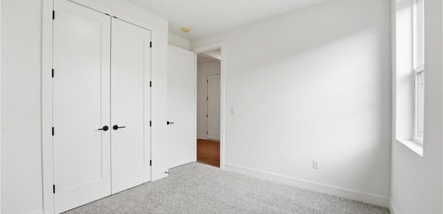 32735 W 176th Terrace, Gardner, KS 66030