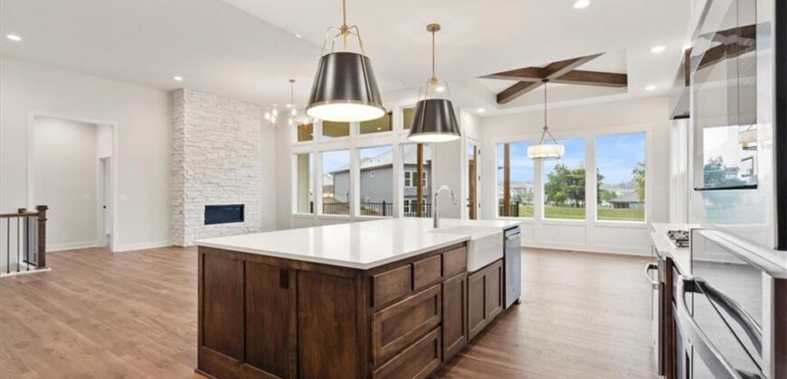 4800 NW Huonker Court, Riverside, MO 64150