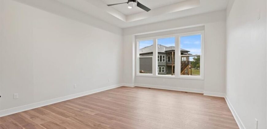 4800 NW Huonker Court, Riverside, MO 64150