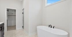 4800 NW Huonker Court, Riverside, MO 64150