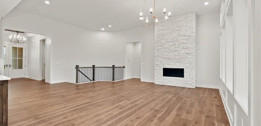 4800 NW Huonker Court, Riverside, MO 64150